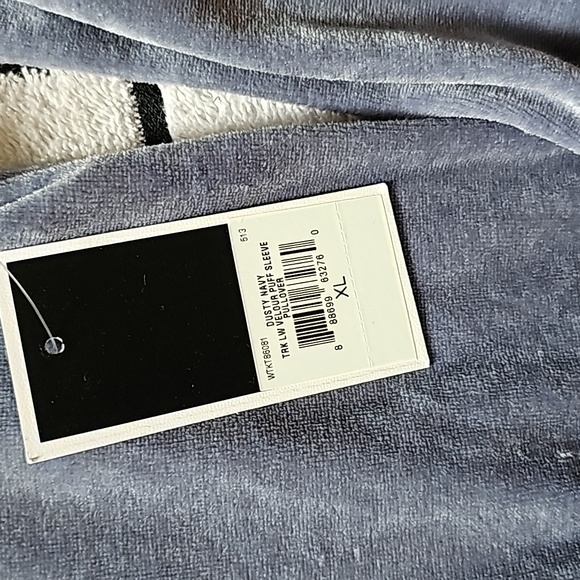 AWESOME JUICY COUTURE BLACK LABEL VELOR PUFF SLEEVE PULLOVER - Picture 2 of 9